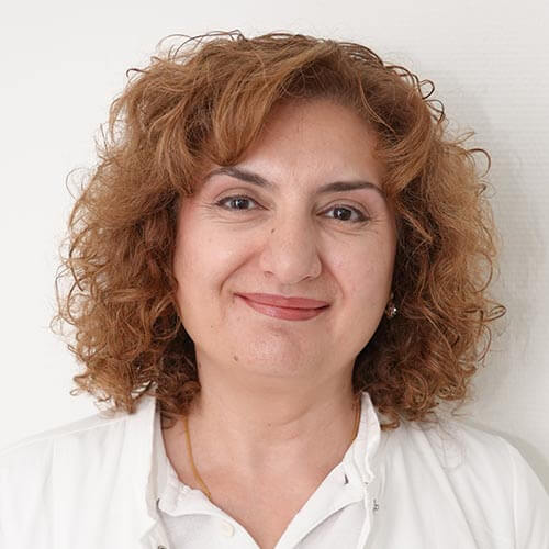 Porträt Frau Dr. Mara Vardanyan